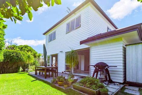 Photo of property in 418a Old Te Atatu Road, Te Atatu Peninsula, Auckland, 0610
