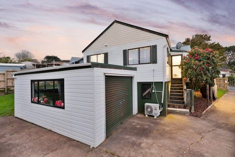 Photo of property in 57 Anich Road, Massey, Auckland, 0614