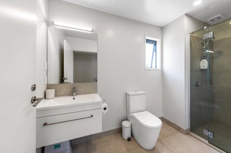 Photo of property in 1 Reg Pearce Way, Glen Innes, Auckland, 1072