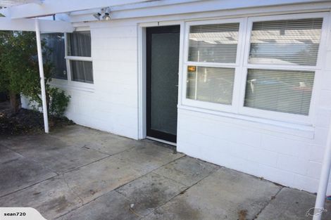 Photo of property in 63 Mcfadzean Drive, Blockhouse Bay, Auckland, 0600
