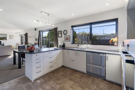 Photo of property in 74 Mary Street, Papanui, Christchurch, 8053