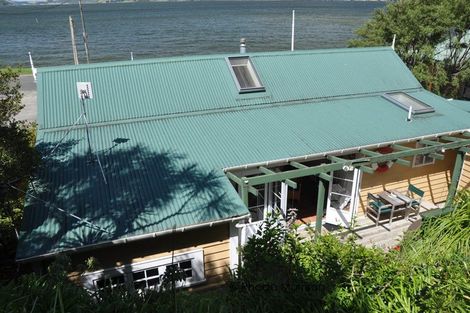 Photo of property in 32 Komiti Road, Tinopai, 0593