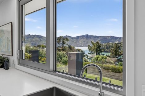 Photo of property in 11 Kaioruru Lane, Charteris Bay, Lyttelton, 8971