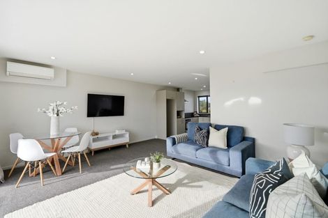 Photo of property in 2/82 Packe Street, Edgeware, Christchurch, 8013