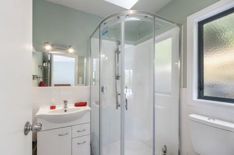 Photo of property in 2b Swainson Street, Naenae, Lower Hutt, 5011