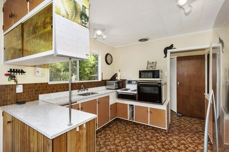 Photo of property in 8 Radiata Grove, Brown Owl, Upper Hutt, 5018