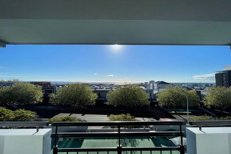 Photo of property in 4d/160 Symonds Street, Eden Terrace, Auckland, 1010