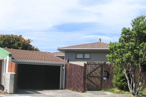 Photo of property in 27 John Witton Drive, Crofton Downs, Wellington, 6035