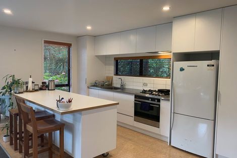 Photo of property in 2/28 Bayly Road, Moturoa, New Plymouth, 4310