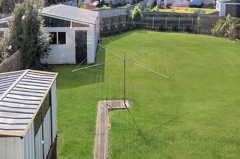 Photo of property in 26-32 Devon Crescent, Bulls, 4818