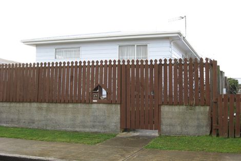 Photo of property in 17 O'byrne Street, Waikiwi, Invercargill, 9810