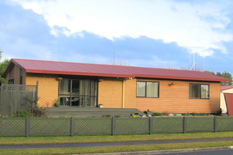 Photo of property in 1 Cromwell Drive, Fitzroy, Hamilton, 3206