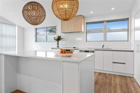 Photo of property in 275 Pohutukawa Avenue, Ohope, 3121