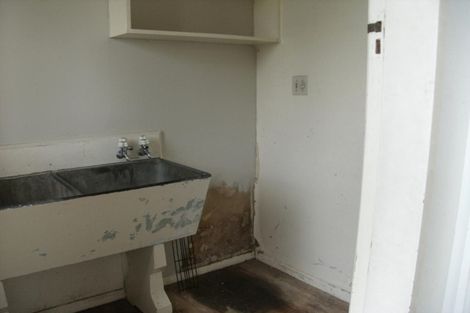 Photo of property in 1 Kauri Street, Levin, 5510