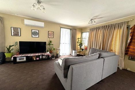 Photo of property in 3 Benita Place, Sunnyvale, Auckland, 0612