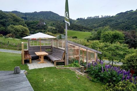 Photo of property in 106 Aramoana Road, Deborah Bay, Port Chalmers, 9082