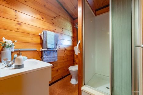 Photo of property in 363 Stokes Valley Road, Stokes Valley, Lower Hutt, 5019