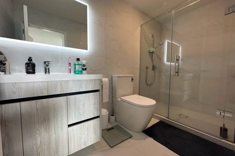 Photo of property in 7/11 Celeste Place, Totara Vale, Auckland, 0627