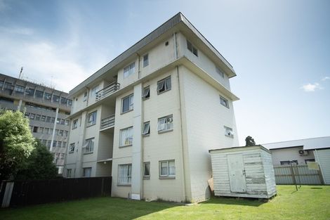 Photo of property in 8 Anzac Parade, Hamilton Central, Hamilton, 3204