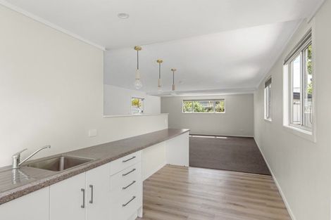 Photo of property in 3 Lorenzen Bay Road, Raglan, 3225