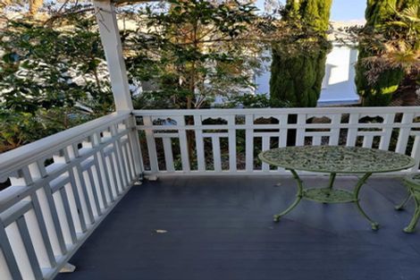 Photo of property in 1a Birkenhead Avenue, Birkenhead, Auckland, 0626