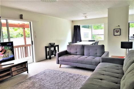 Photo of property in 8 Malibu Grove, Bayview, Auckland, 0629