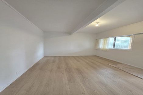 Photo of property in 10 Hillcrest Grove, Hillpark, Auckland, 2102