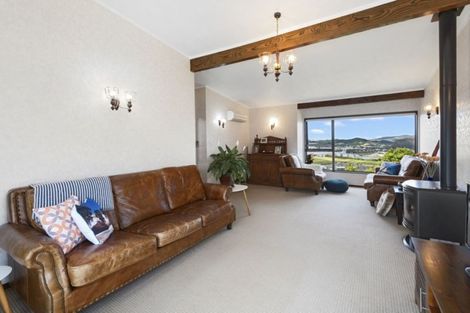 Photo of property in 27 Memorial Drive, Parahaki, Whangarei, 0112