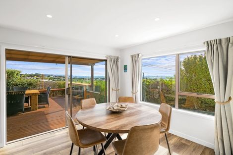 Photo of property in 36 Scott Road, Stanmore Bay, Whangaparaoa, 0932