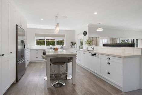 Photo of property in 56 Links View Drive, Omokoroa, 3114