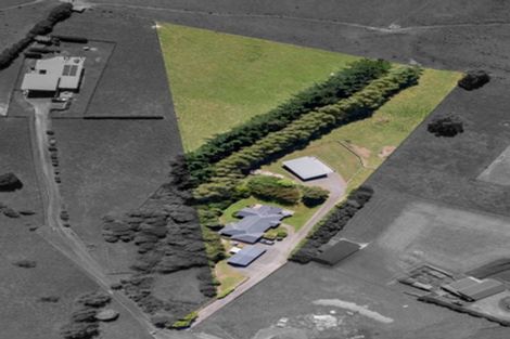 Photo of property in 35 Oram Drive, Turitea, Palmerston North, 4472