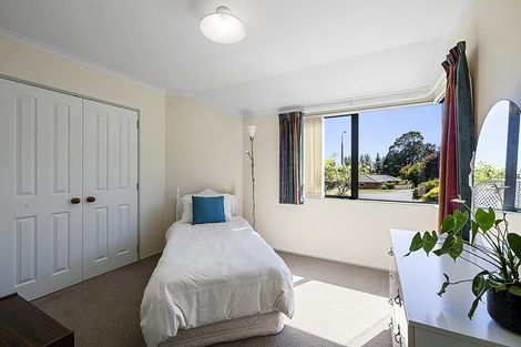 Photo of property in 26 Ashmore Drive, Frankleigh Park, New Plymouth, 4310