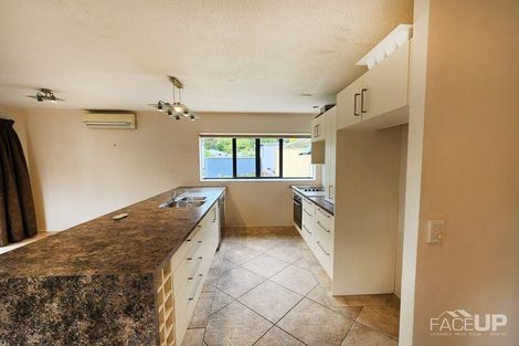 Photo of property in 2/221 Manuka Road, Bayview, Auckland, 0629