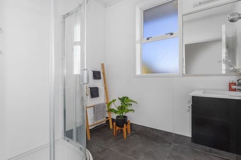 Photo of property in 24 Read Street, Levin, 5510