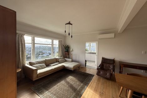 Photo of property in 143 Townsend Road, Miramar, Wellington, 6022