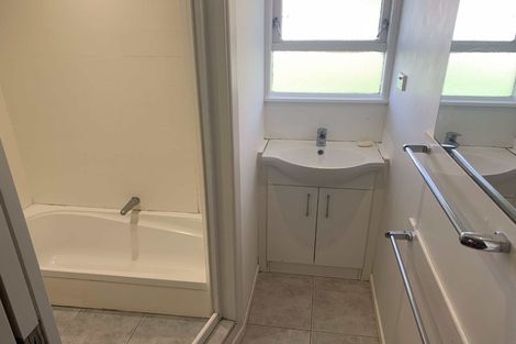 Photo of property in 31 Rosalind Road, Glenfield, Auckland, 0629