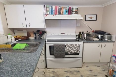 Photo of property in 26 Northland Road, Northland, Wellington, 6012