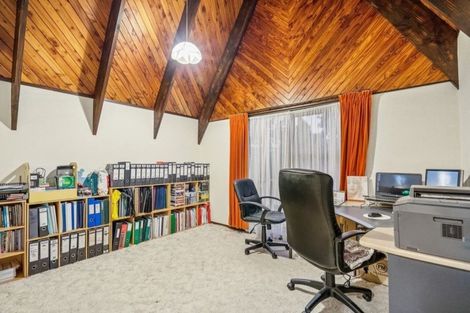 Photo of property in 4 Puketaha Road, Swanson, Auckland, 0816