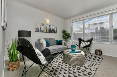 Photo of property in 231a Point Chevalier Road, Point Chevalier, Auckland, 1022