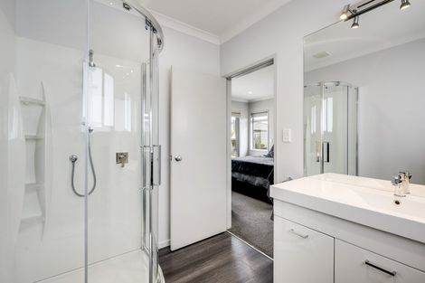 Photo of property in 17 Waitaki Way, Poraiti, Napier, 4112