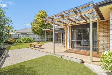 Photo of property in 4 Keswick Crescent, Huntington, Hamilton, 3210