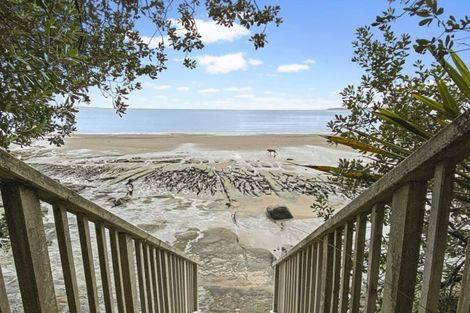 Photo of property in 30 Marellen Drive, Red Beach, 0932