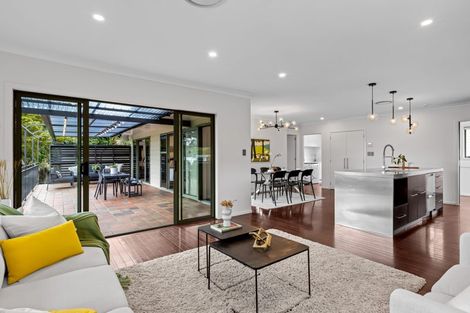 Photo of property in 2 Wharf Road, Te Atatu Peninsula, Auckland, 0610