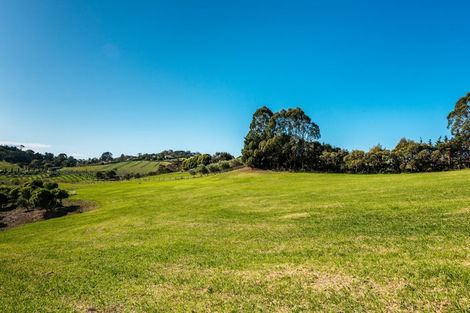 Photo of property in 56 Onetangi Road, Waiheke Island, 1971