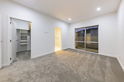 Photo of property in 35 Black Beech Crescent, Takanini, 2110