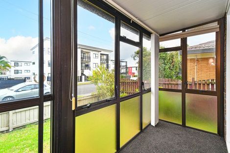 Photo of property in 2a Duke Street, Papakura, 2110