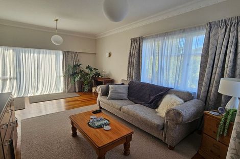 Photo of property in 38 Windsor Road, Maeroa, Hamilton, 3200