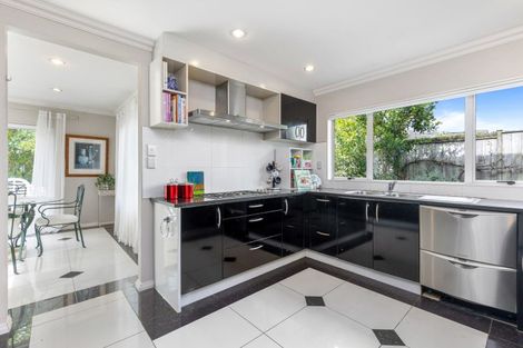 Photo of property in 13 Kunzea Place, Greenhithe, Auckland, 0632