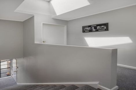 Photo of property in 5 Bay Lair Grove, Island Bay, Wellington, 6023