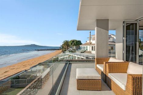 Photo of property in 29 Cecil Road, Milford, Auckland, 0620